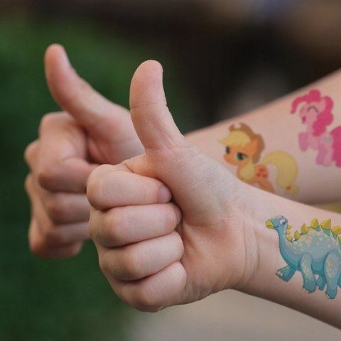 TATUAŻE ZMYWALNE DLA DZIECI ŚWINKA PEPPA TATUAŻE ZMYWALNE DLA DZIECI ŚWINKA PEPPA